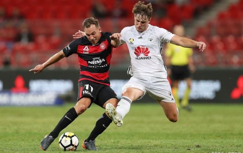 包含赛地聚焦——荷甲集结日热度飙升，曼城门线救险，目标明确，资深球员宣示担当的词条-南宫体育